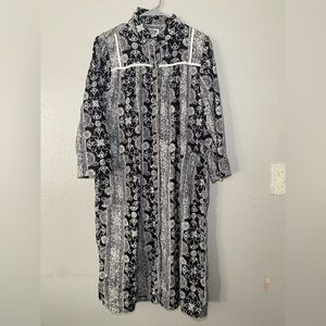 Vtg Coffee Coats Styled By Saybury Snap House Coat Dress Robe Black White Design